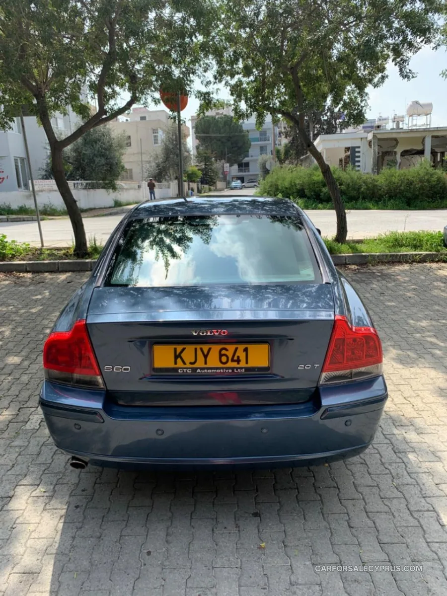 Volvo S60 2004